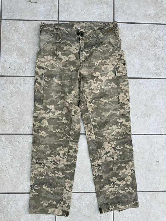 *RARE* Issued Ukraine Armed Forces issues Digicam Trousers